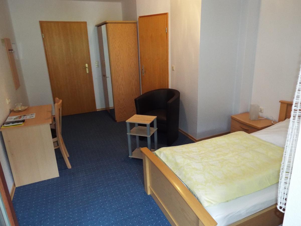 Hotel Garni Zum Reinhardswald Gewissenruh Kamer foto