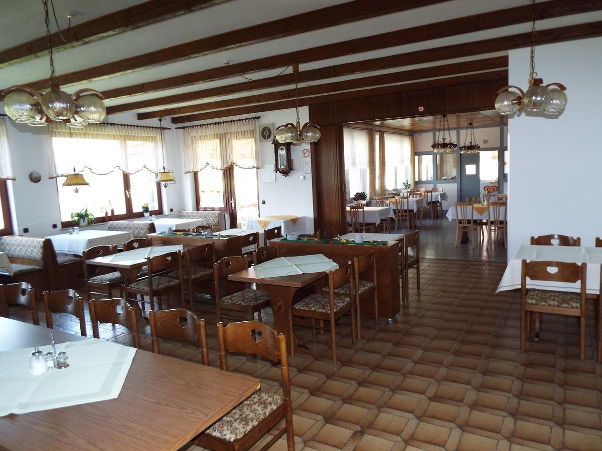 Hotel Garni Zum Reinhardswald Gewissenruh Buitenkant foto