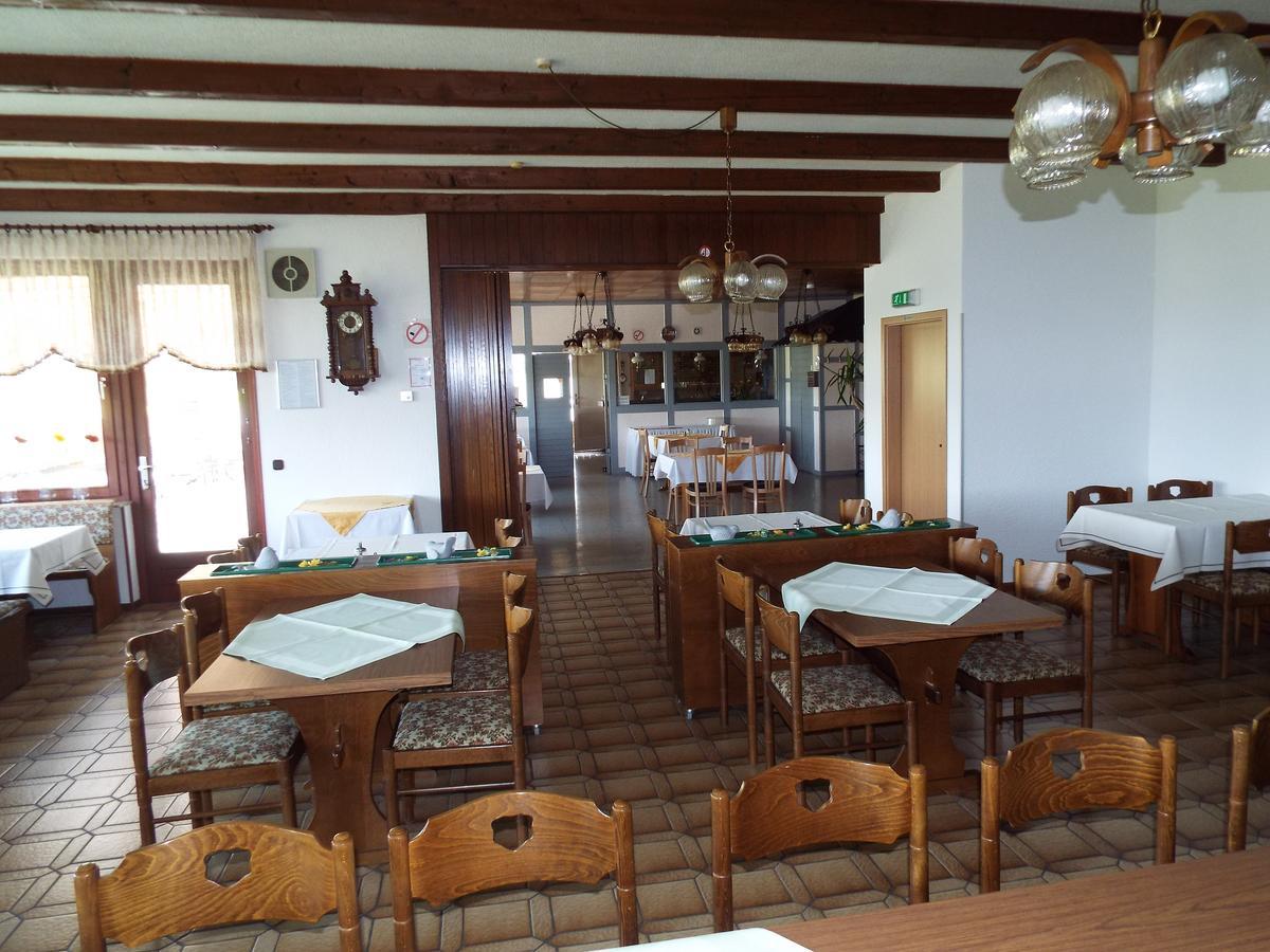 Hotel Garni Zum Reinhardswald Gewissenruh Buitenkant foto