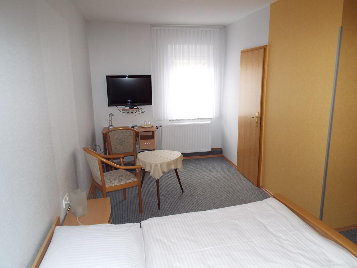 Hotel Garni Zum Reinhardswald Gewissenruh Buitenkant foto